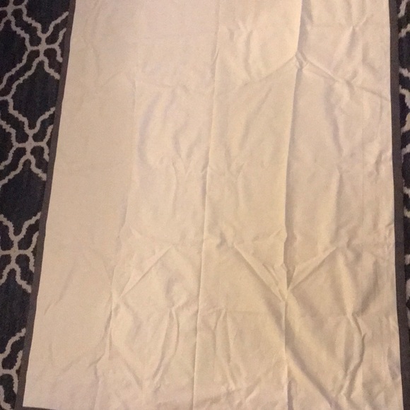 Room Darkening Curtain - Picture 4 of 5